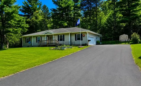 69 Edgewood Drive Newport City VT 05855