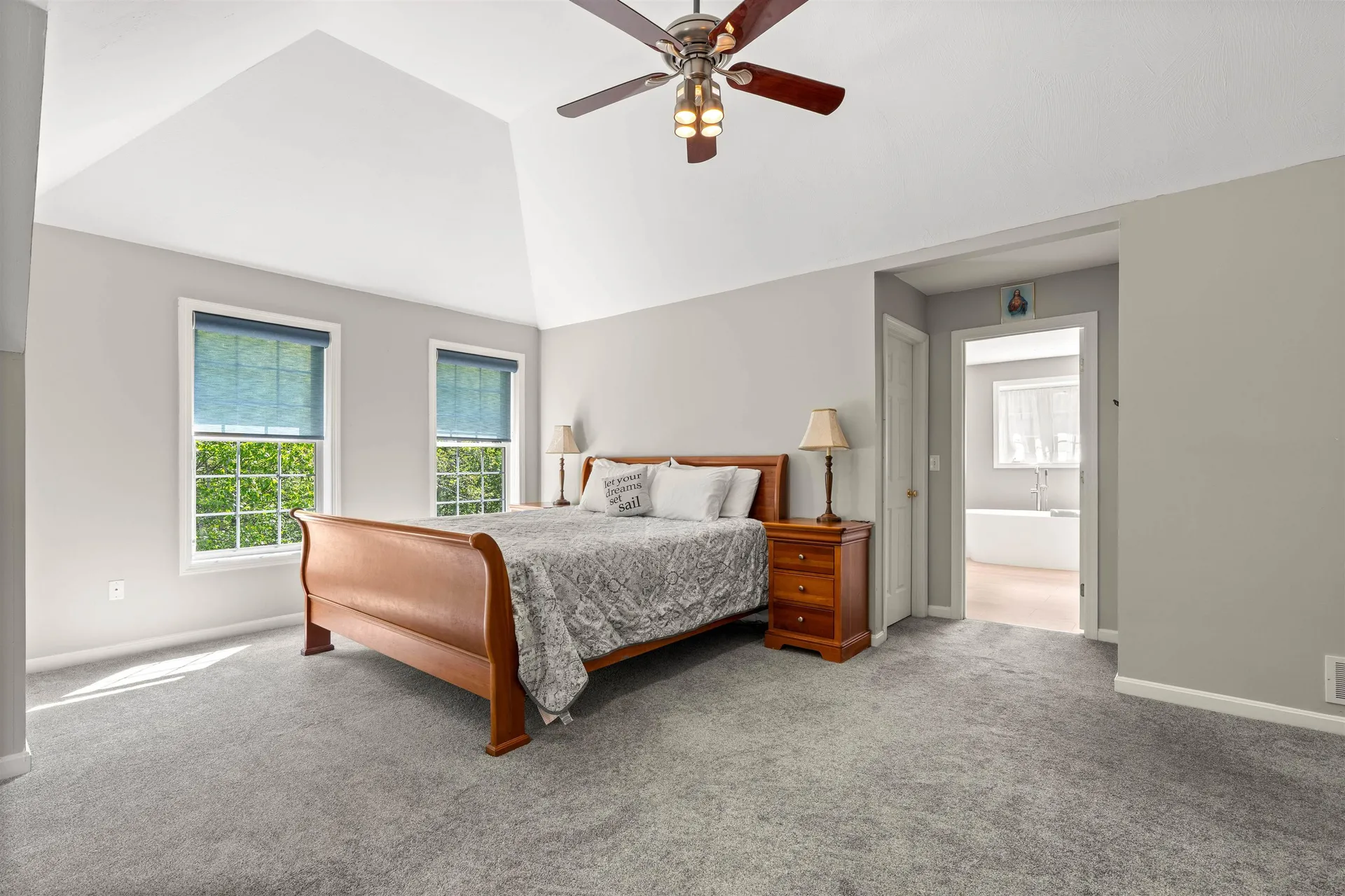 25 Chandler Drive Londonderry NH 03053