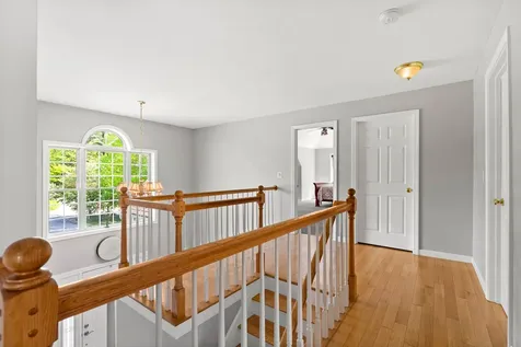25 Chandler Drive Londonderry NH 03053