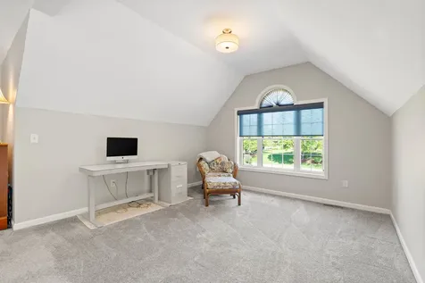 25 Chandler Drive Londonderry NH 03053