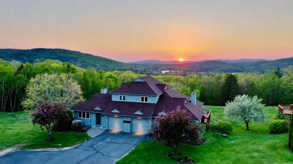 19 North Peak Village Road Newbury NH 03255
