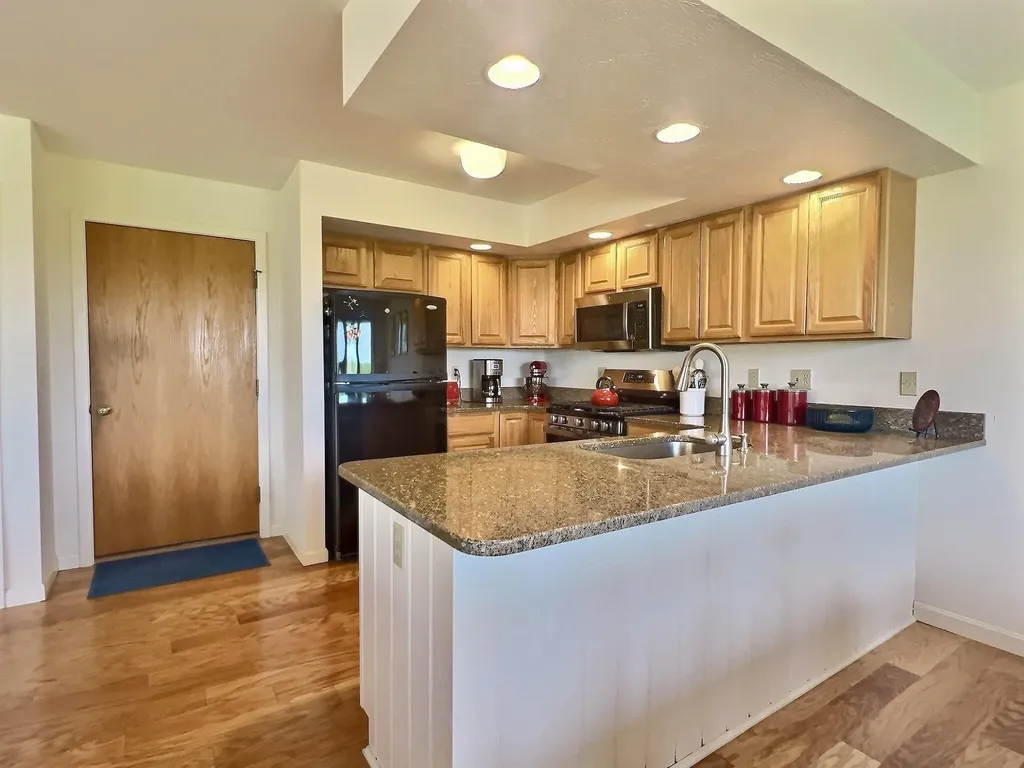 19 North Peak Village Road Newbury NH 03255