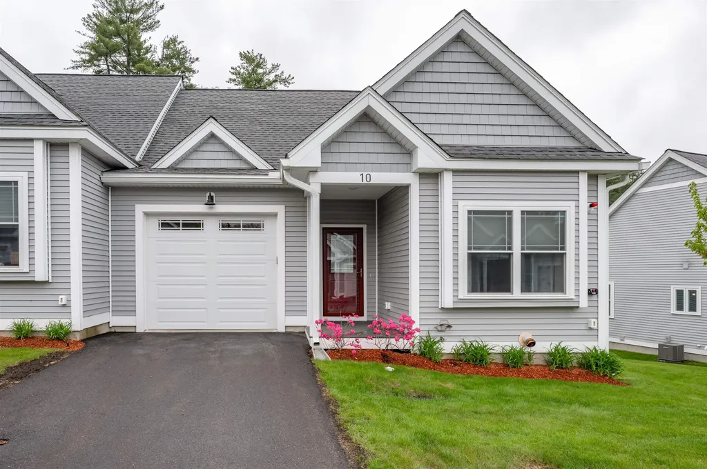 10 Abenaki Circle Merrimack NH 03054