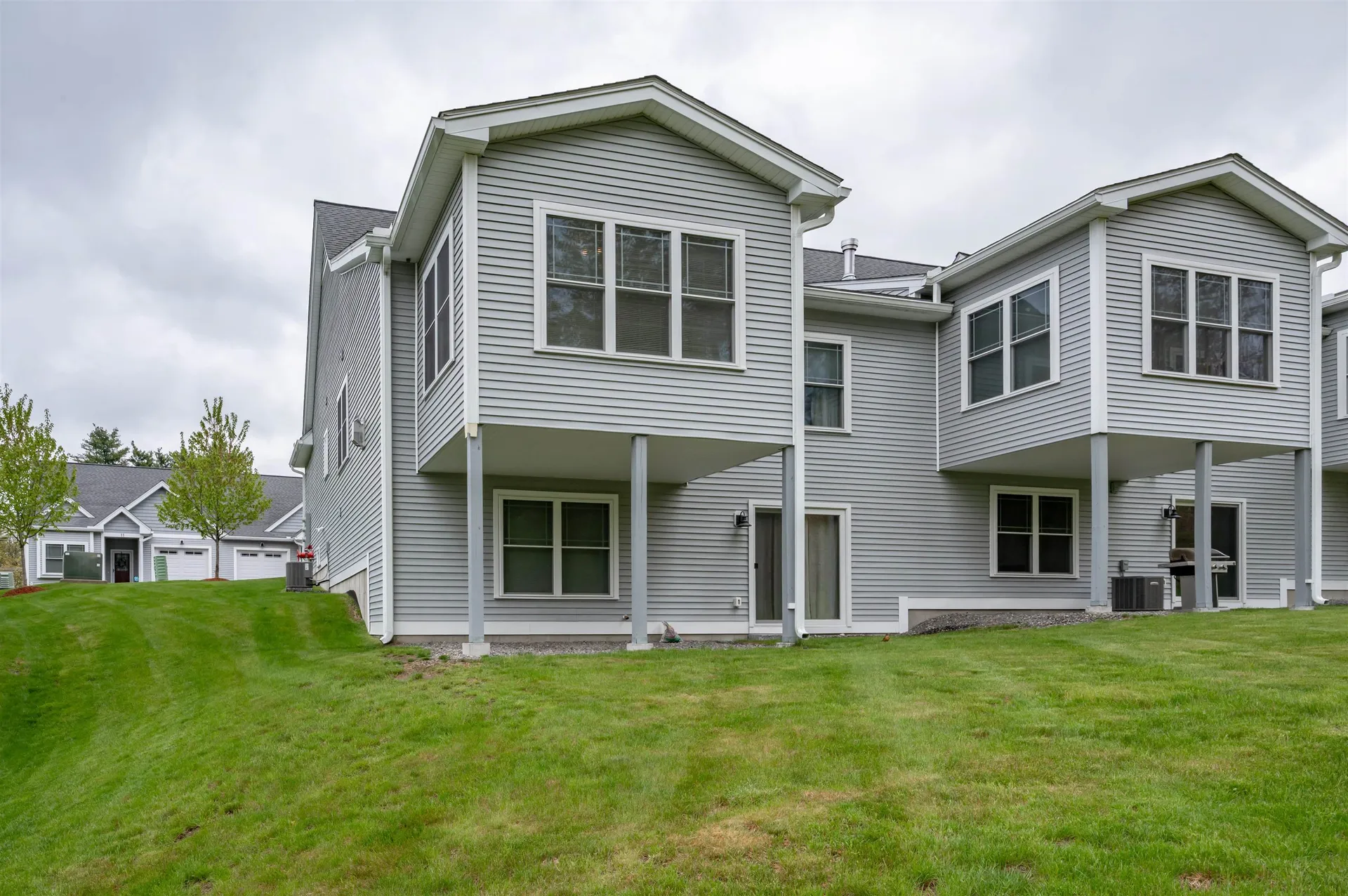 10 Abenaki Circle Merrimack NH 03054