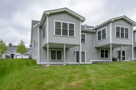 10 Abenaki Circle Merrimack NH 03054