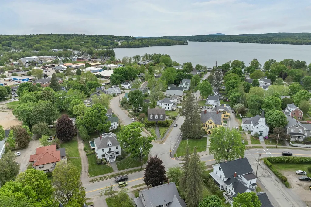 14 Whipple Avenue Laconia NH 03246