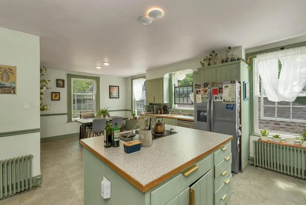 14 Whipple Avenue Laconia NH 03246