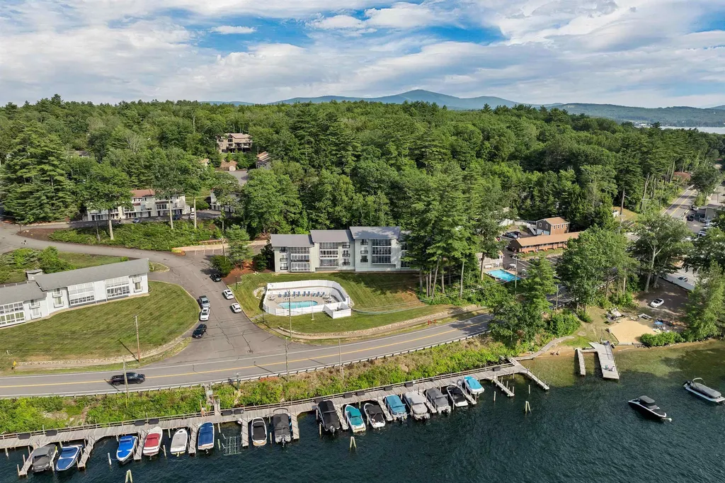 883 Weirs Boulevard Laconia NH 03246