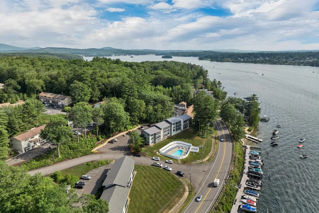 883 Weirs Boulevard Laconia NH 03246