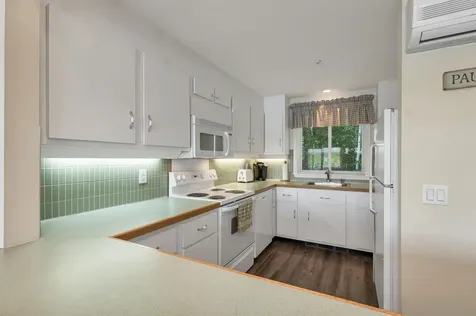 883 Weirs Boulevard Laconia NH 03246