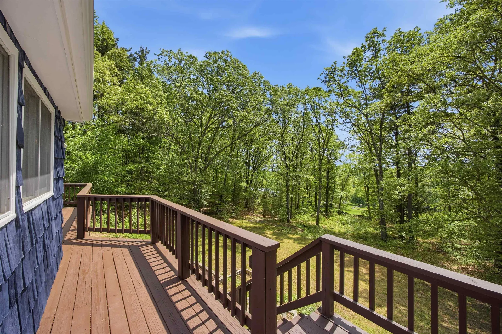 5 Pinecrest Circle Bedford NH 03110