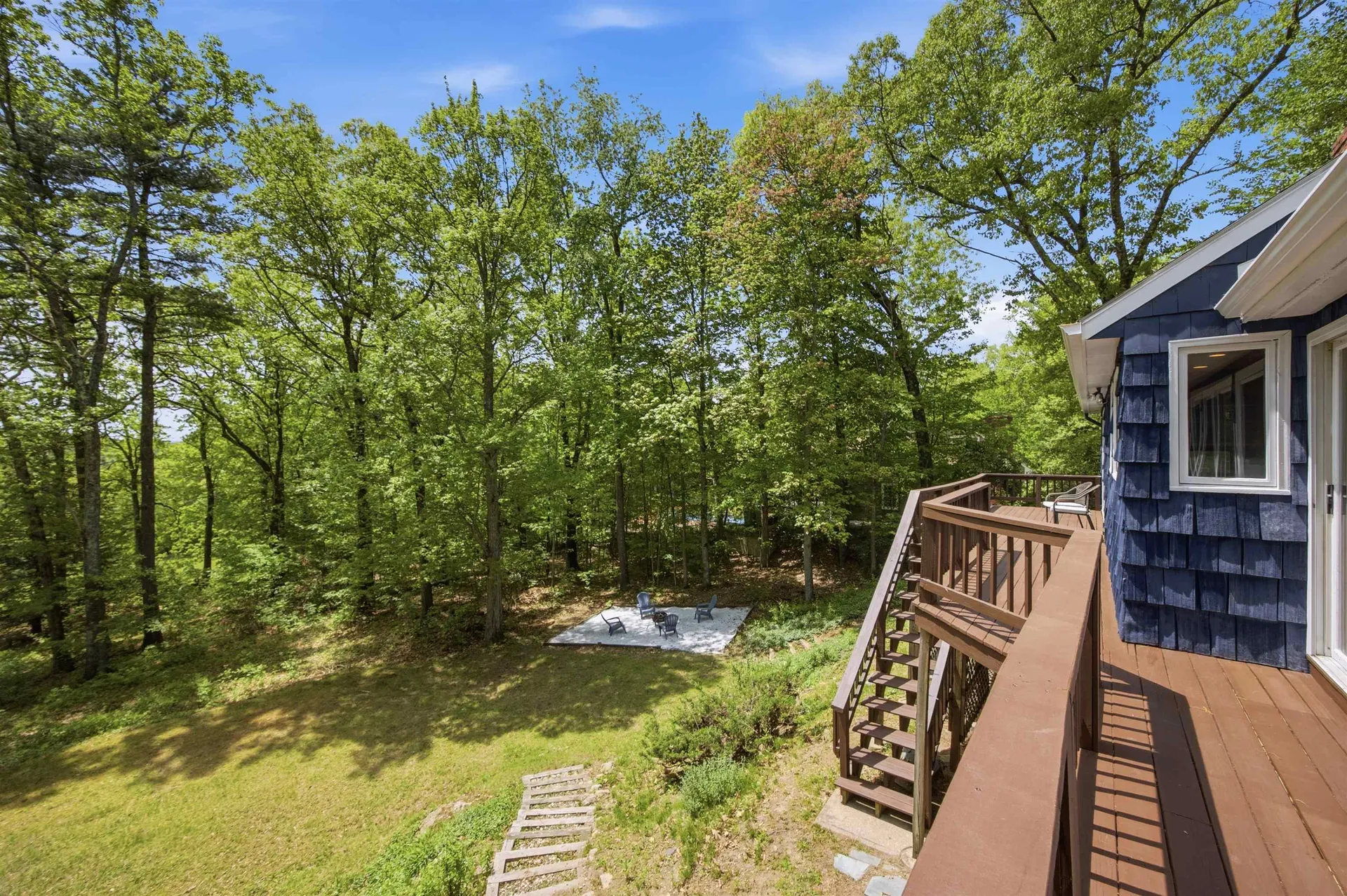 5 Pinecrest Circle Bedford NH 03110