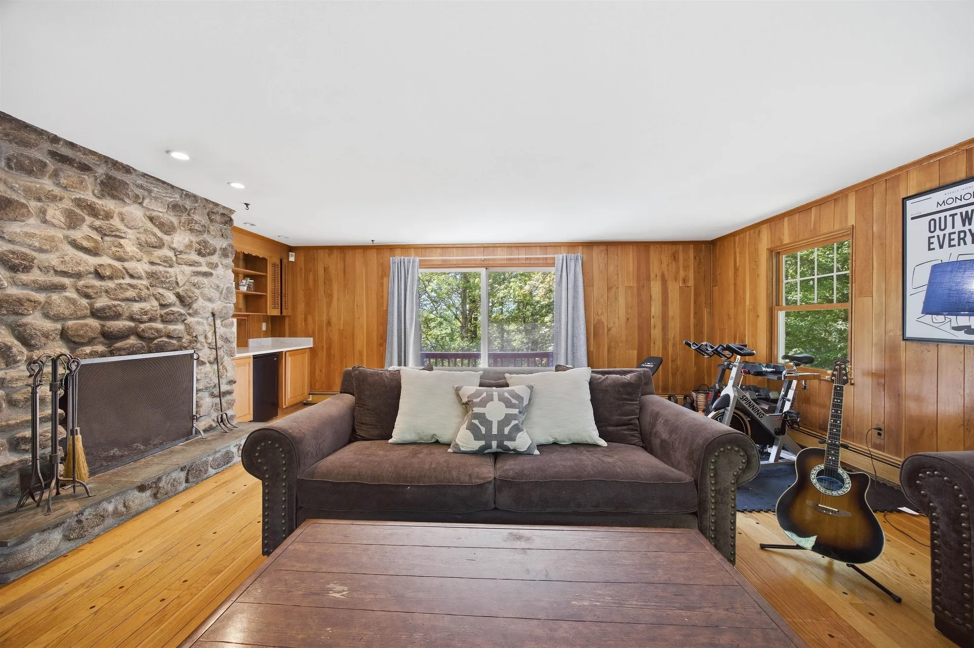 5 Pinecrest Circle Bedford NH 03110