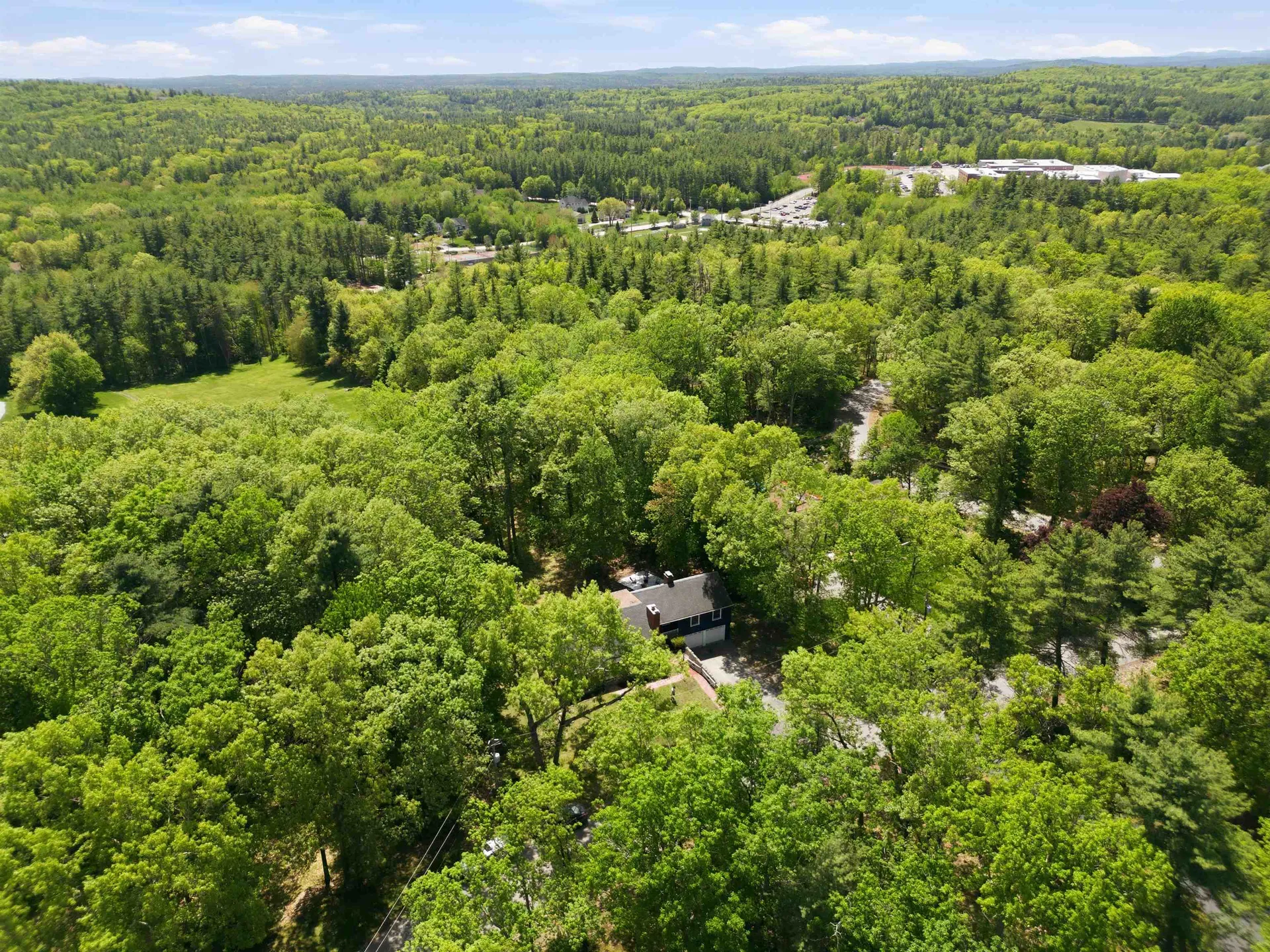 5 Pinecrest Circle Bedford NH 03110