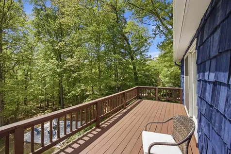 5 Pinecrest Circle Bedford NH 03110
