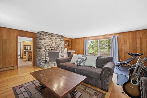 5 Pinecrest Circle Bedford NH 03110