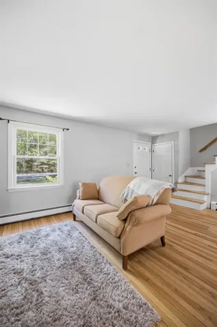 5 Pinecrest Circle Bedford NH 03110