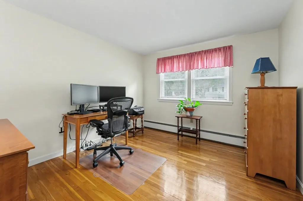 14 Upstone Drive Nashua NH 03063