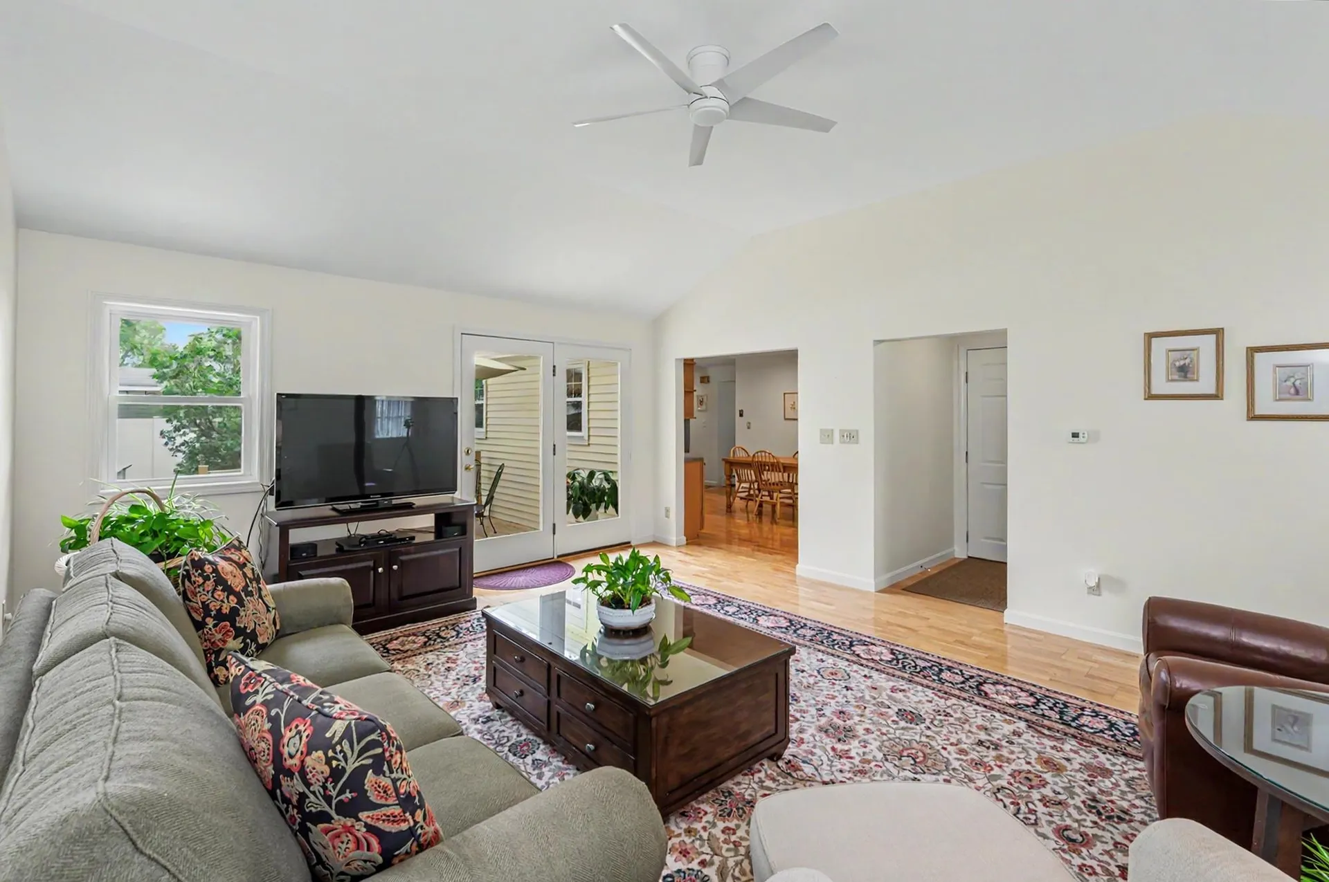 14 Upstone Drive Nashua NH 03063