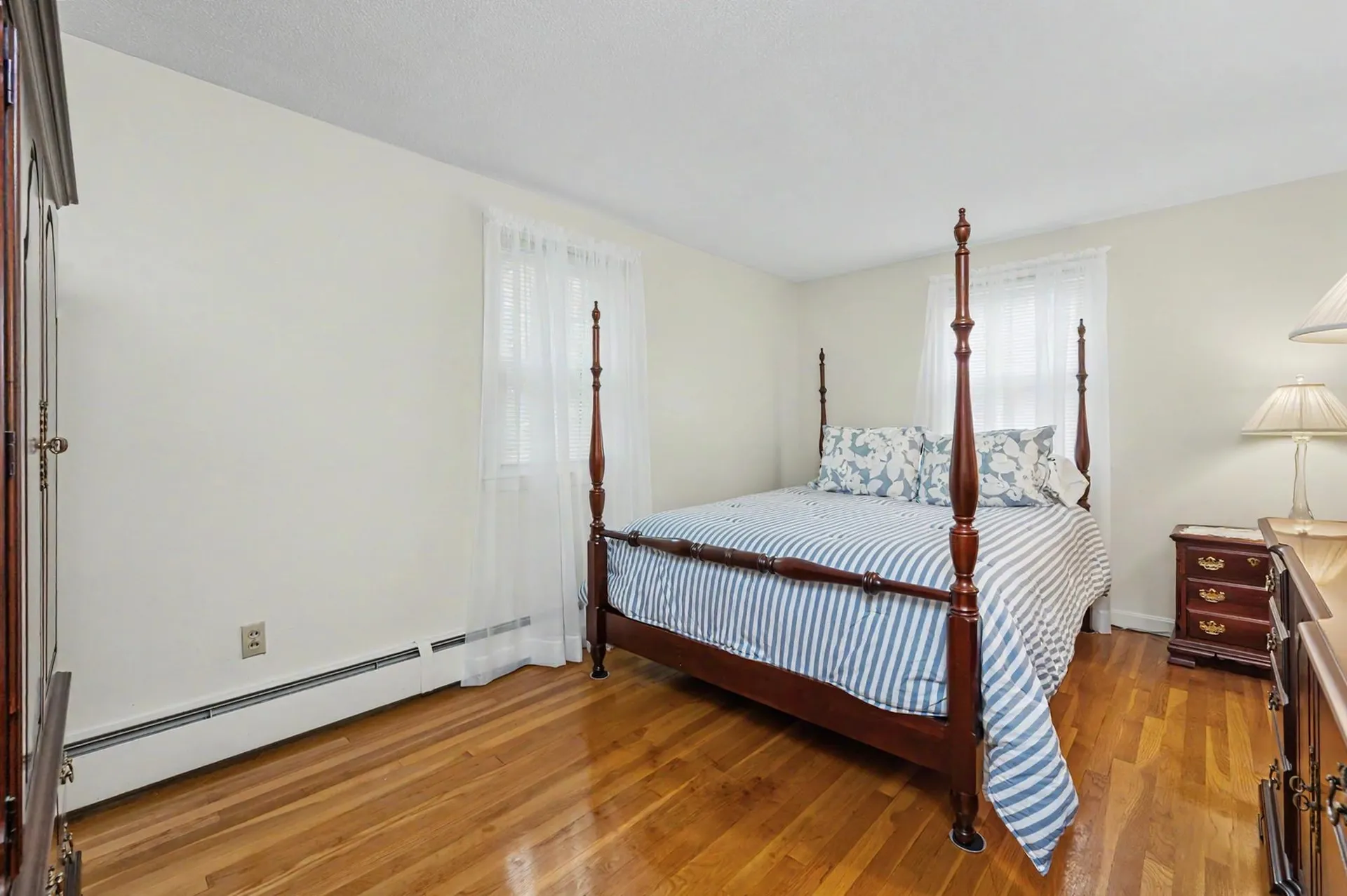 14 Upstone Drive Nashua NH 03063