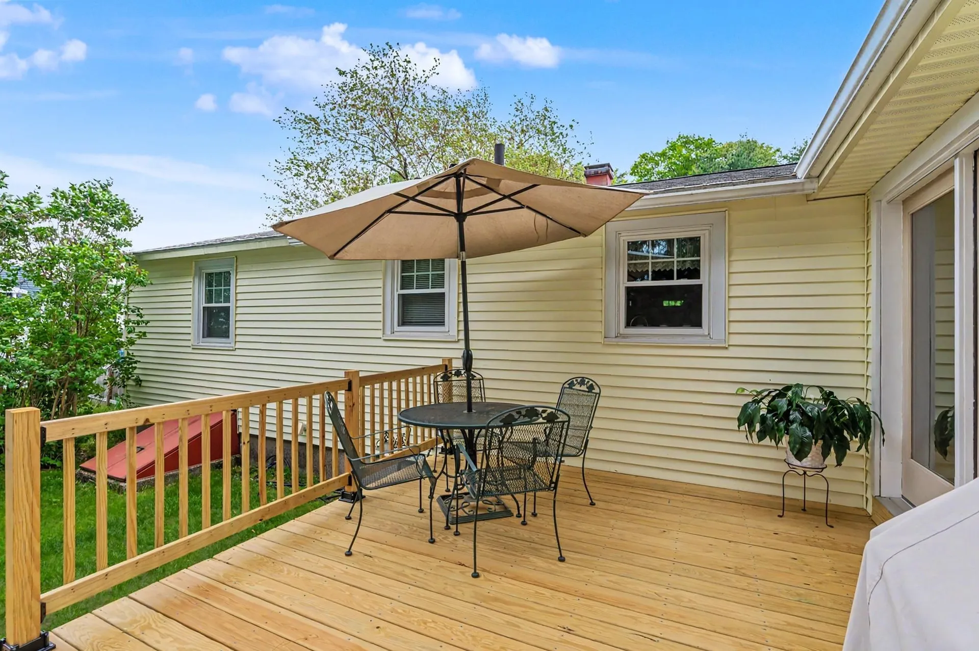 14 Upstone Drive Nashua NH 03063