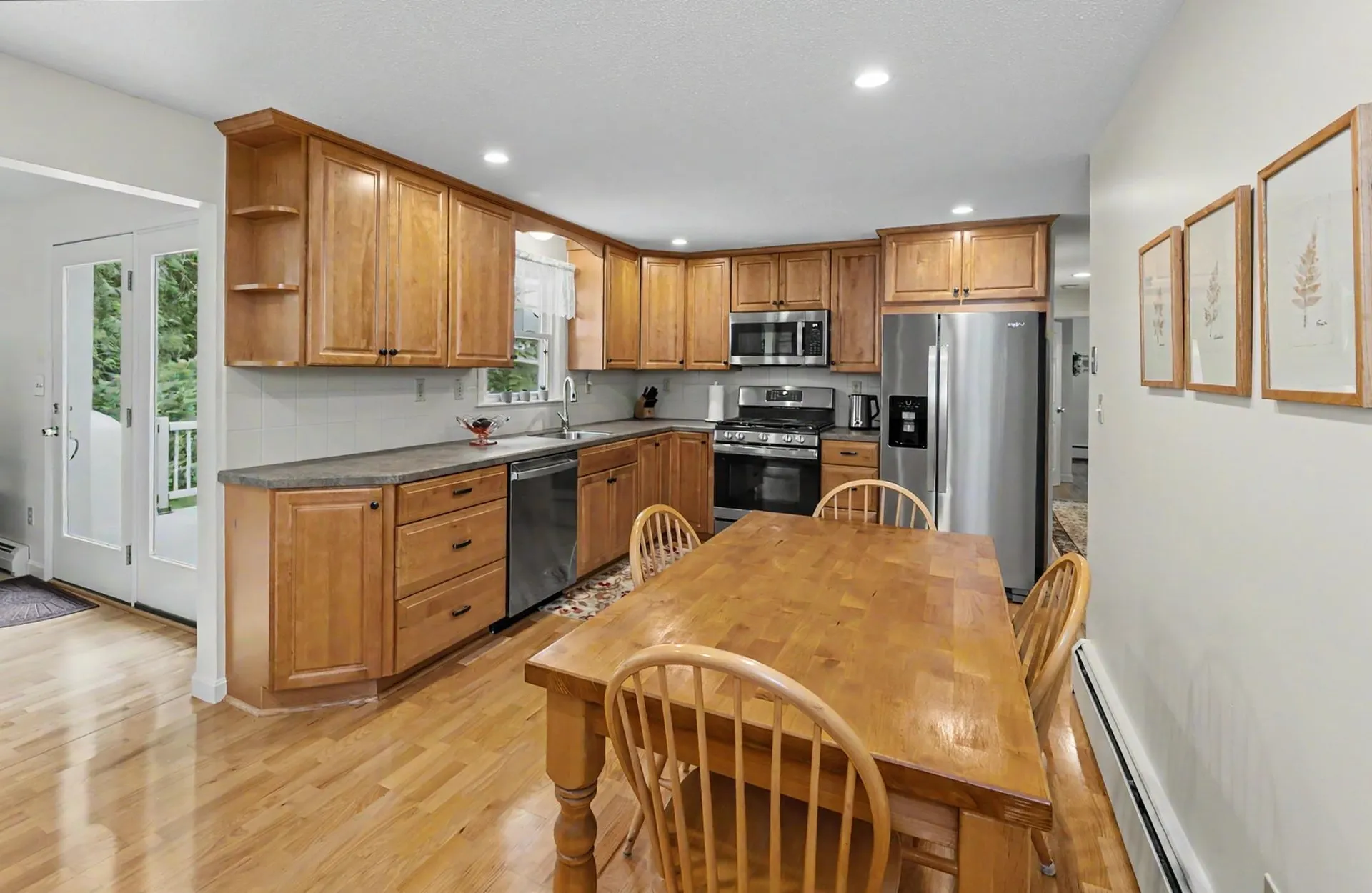 14 Upstone Drive Nashua NH 03063