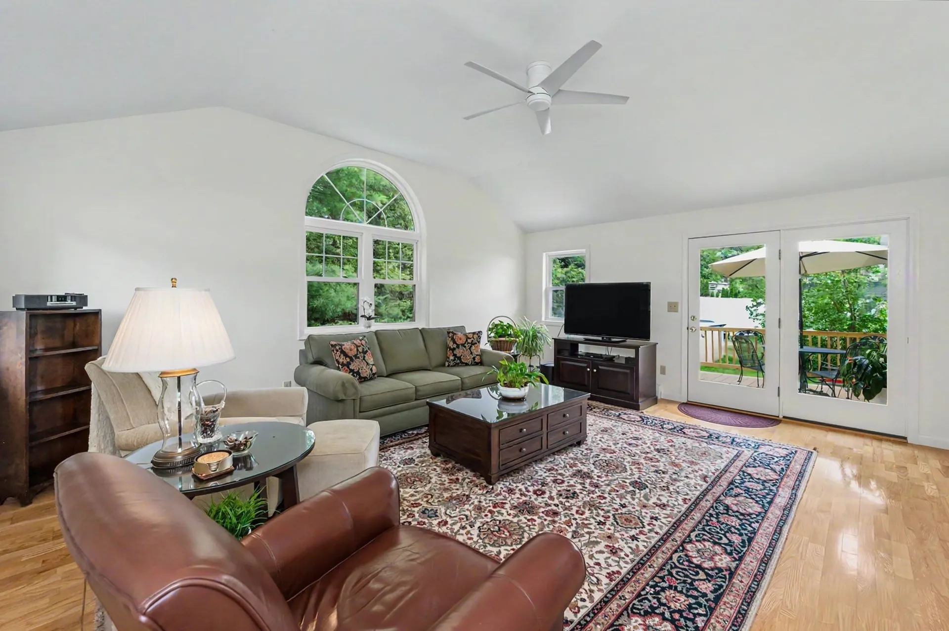 14 Upstone Drive Nashua NH 03063