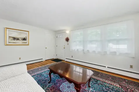 14 Upstone Drive Nashua NH 03063