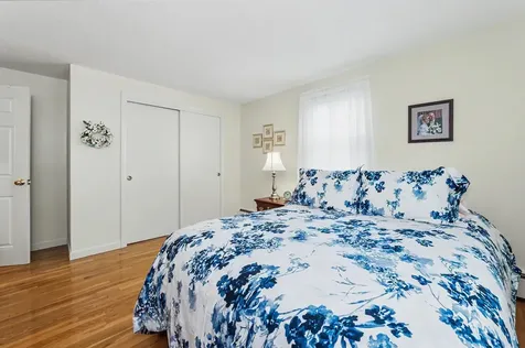 14 Upstone Drive Nashua NH 03063