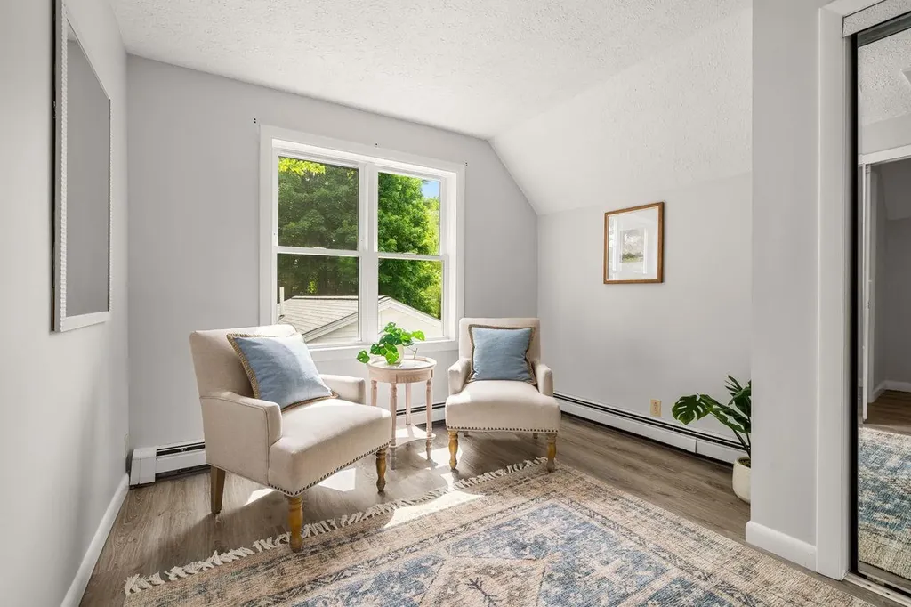 8 Maplewood Avenue Goffstown NH 03045
