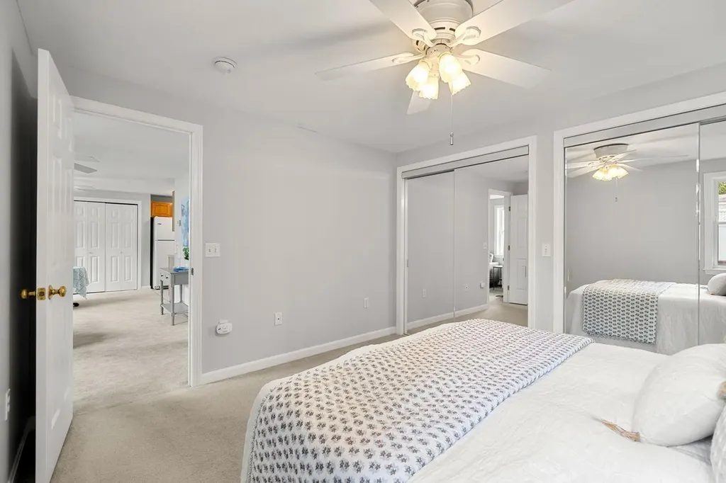 8 Maplewood Avenue Goffstown NH 03045