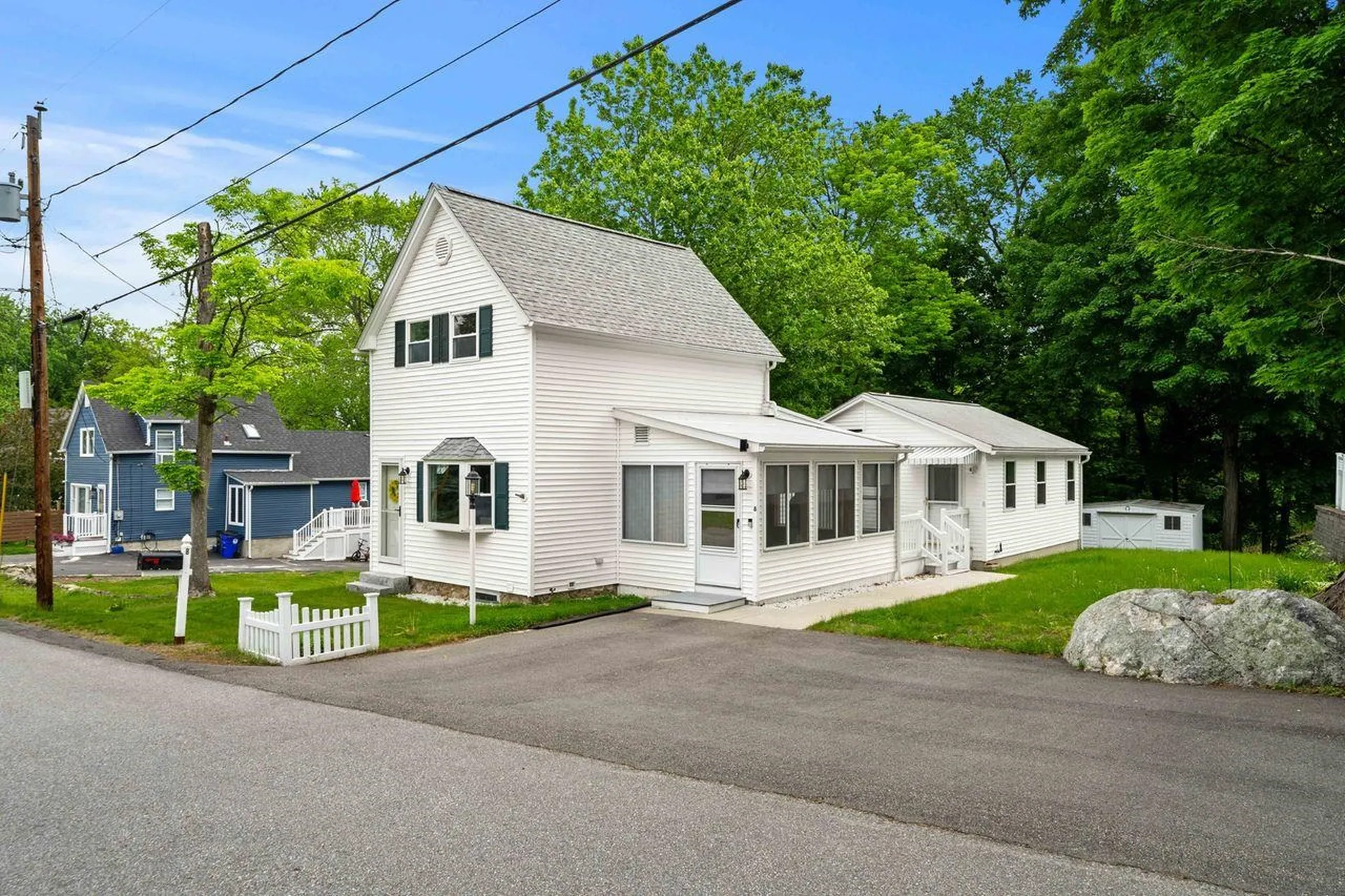 8 Maplewood Avenue Goffstown NH 03045