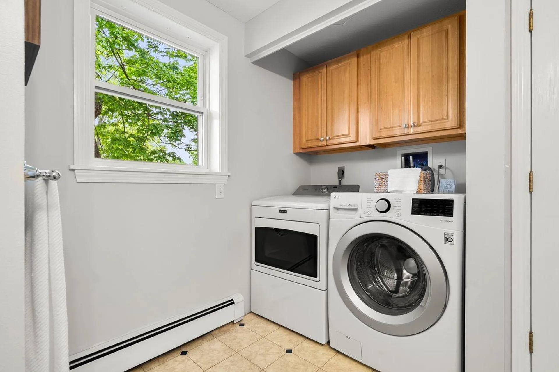 8 Maplewood Avenue Goffstown NH 03045