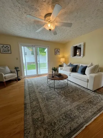 8 Maplewood Avenue Goffstown NH 03045