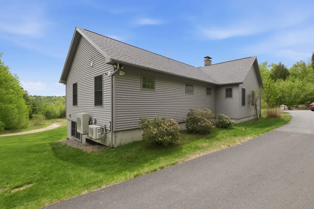 123 Evergreen Drive New Hampton NH 03256