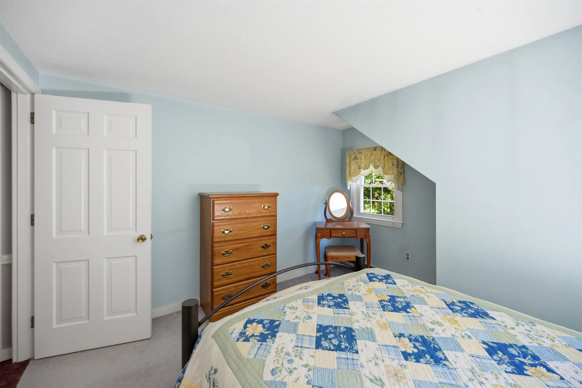 23 Rustic Lane Plaistow NH 03865