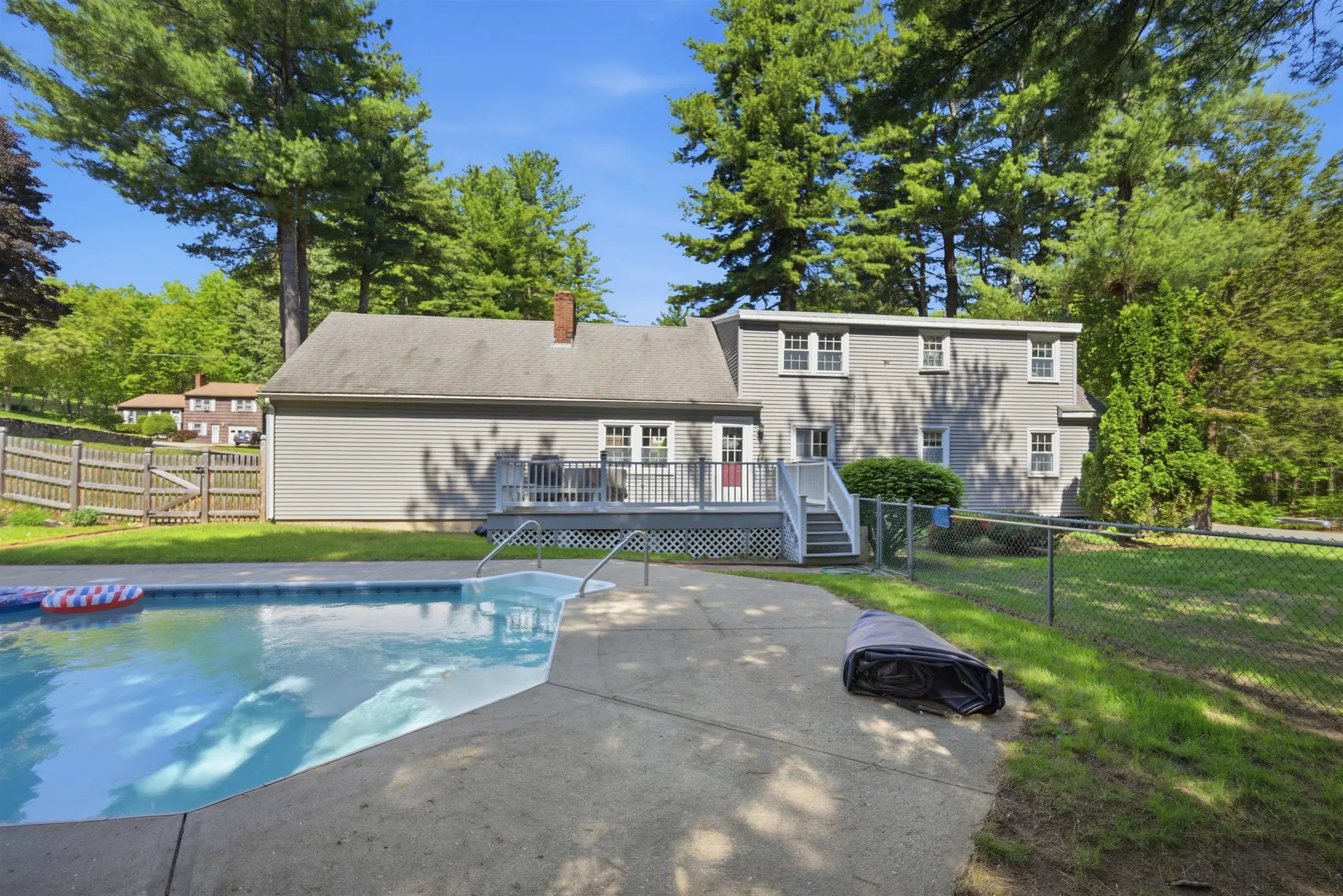 23 Rustic Lane Plaistow NH 03865
