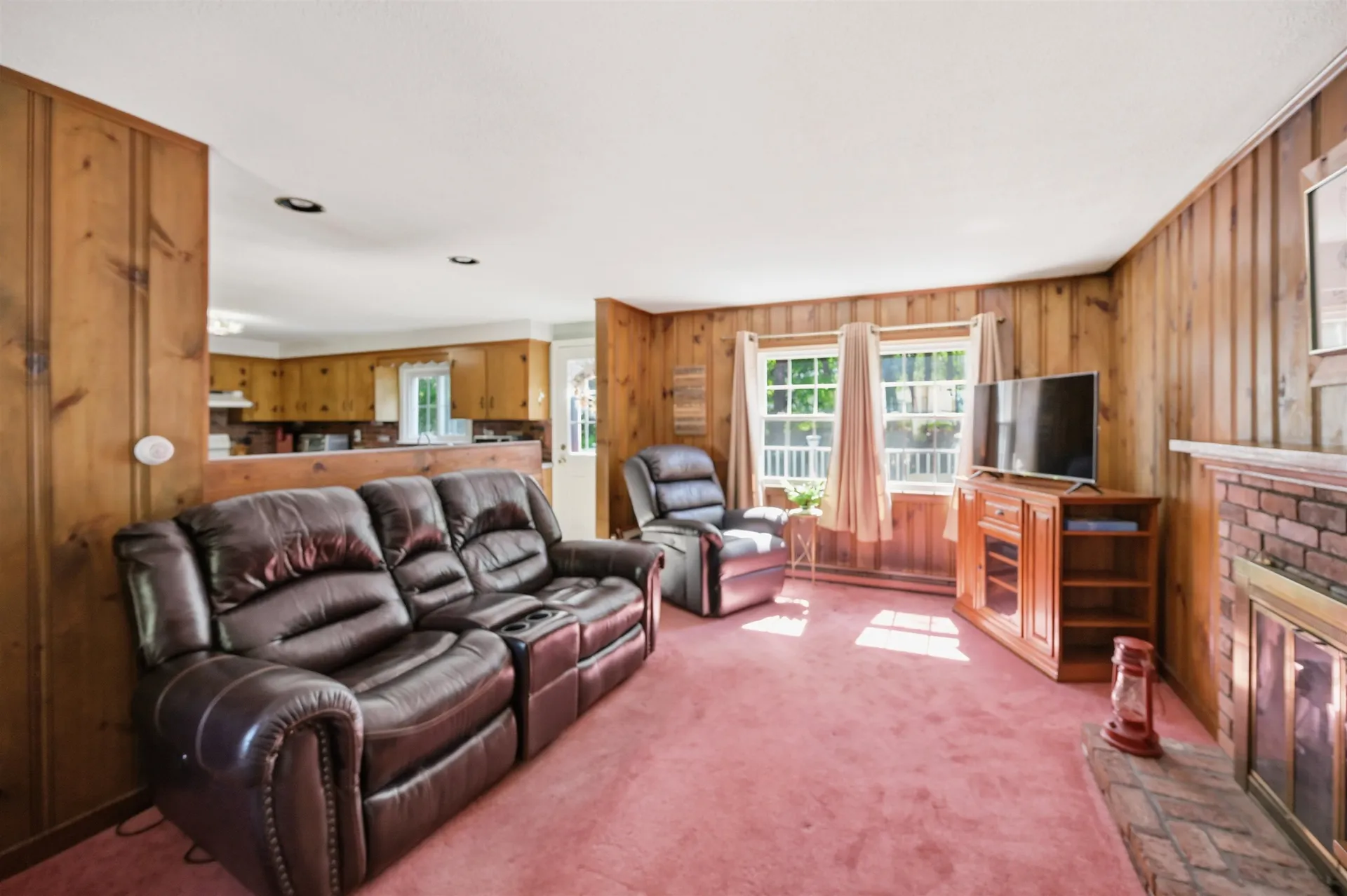 23 Rustic Lane Plaistow NH 03865