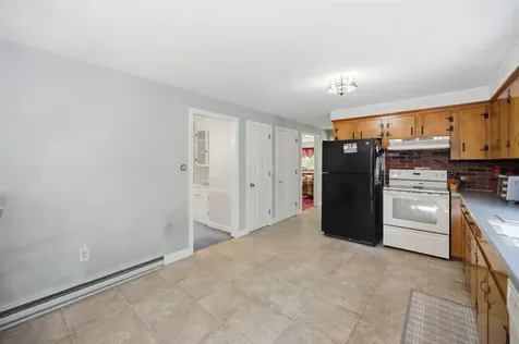 23 Rustic Lane Plaistow NH 03865