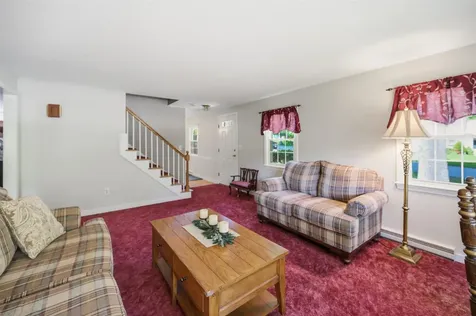 23 Rustic Lane Plaistow NH 03865