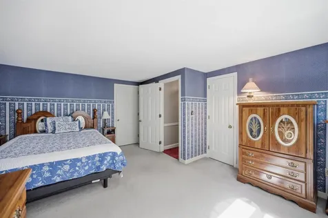 23 Rustic Lane Plaistow NH 03865