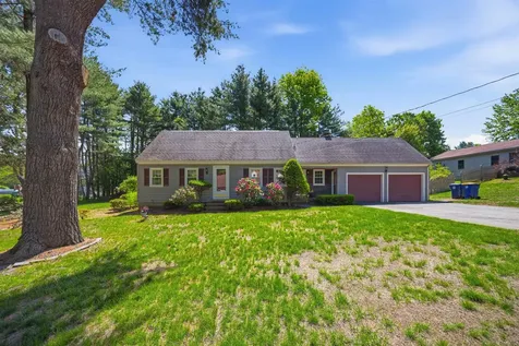 23 Rustic Lane Plaistow NH 03865