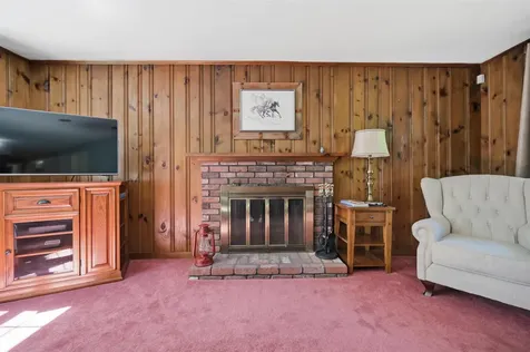 23 Rustic Lane Plaistow NH 03865