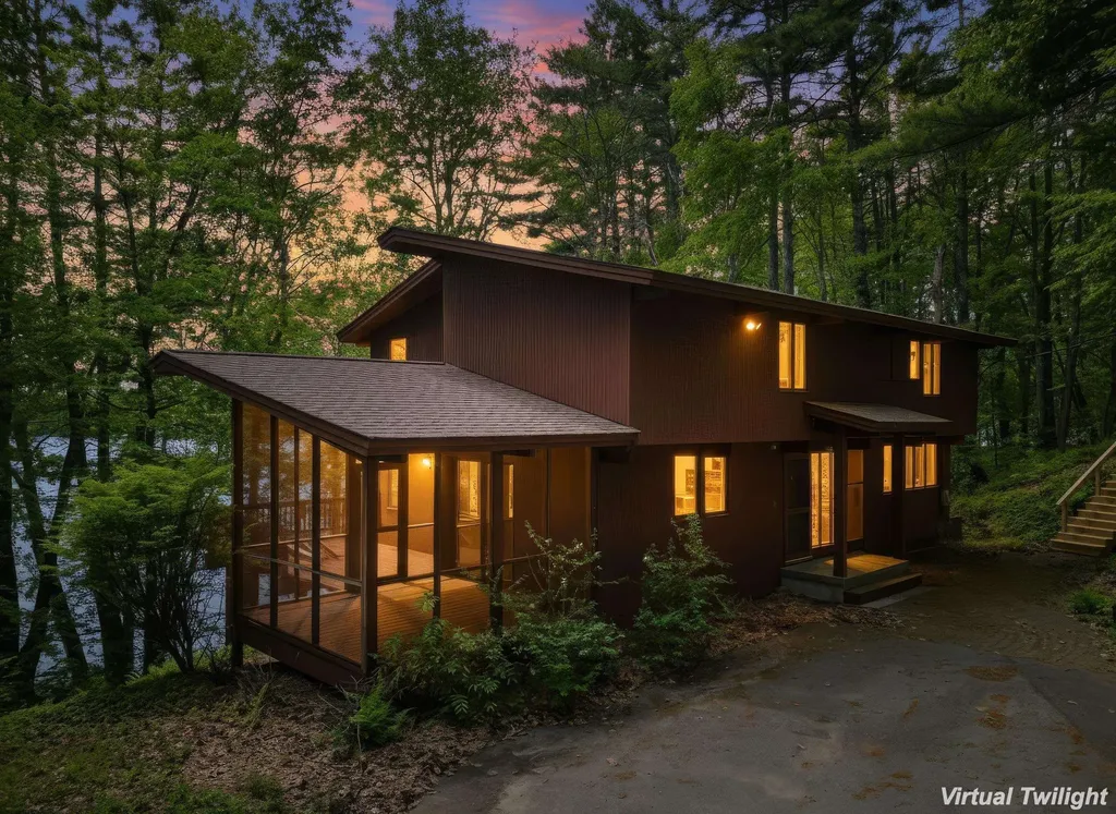 18 Treehouse Way Barrington NH 03825