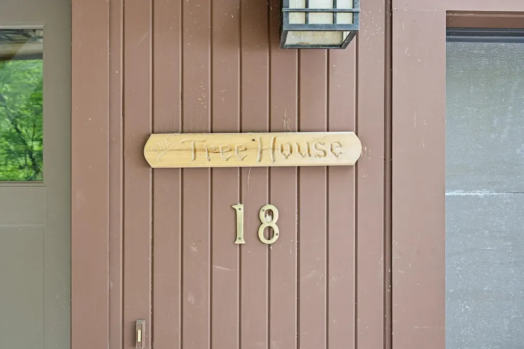 18 Treehouse Way Barrington NH 03825