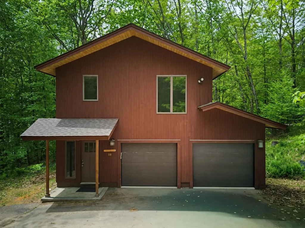 18 Treehouse Way Barrington NH 03825