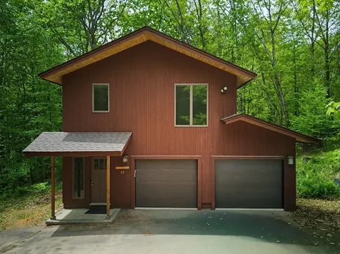 18 Treehouse Way Barrington NH 03825