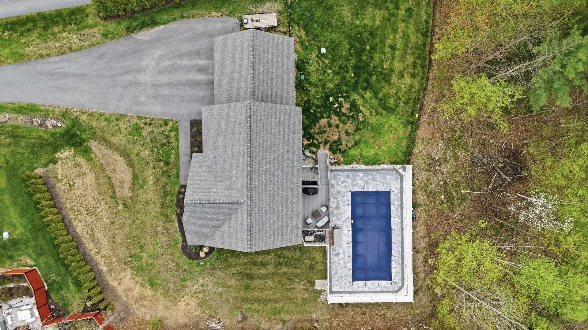 4 Farm Meadows Lane Londonderry NH 03053