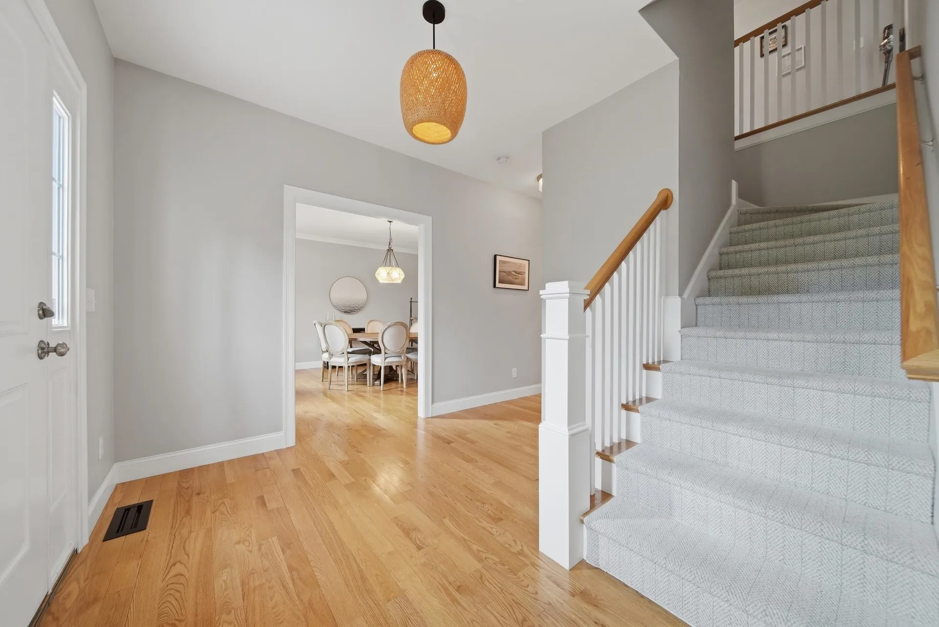 4 Farm Meadows Lane Londonderry NH 03053