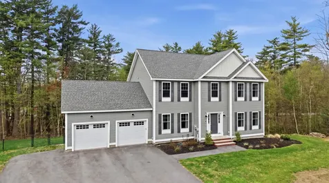 4 Farm Meadows Lane Londonderry NH 03053